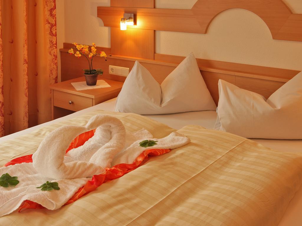 Hotel Gisserhof Ahrntal Habitación foto
